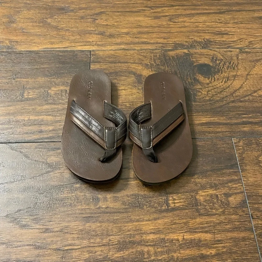 Old Navy Boys Brown Faux Leather Sandals, Size 12/13